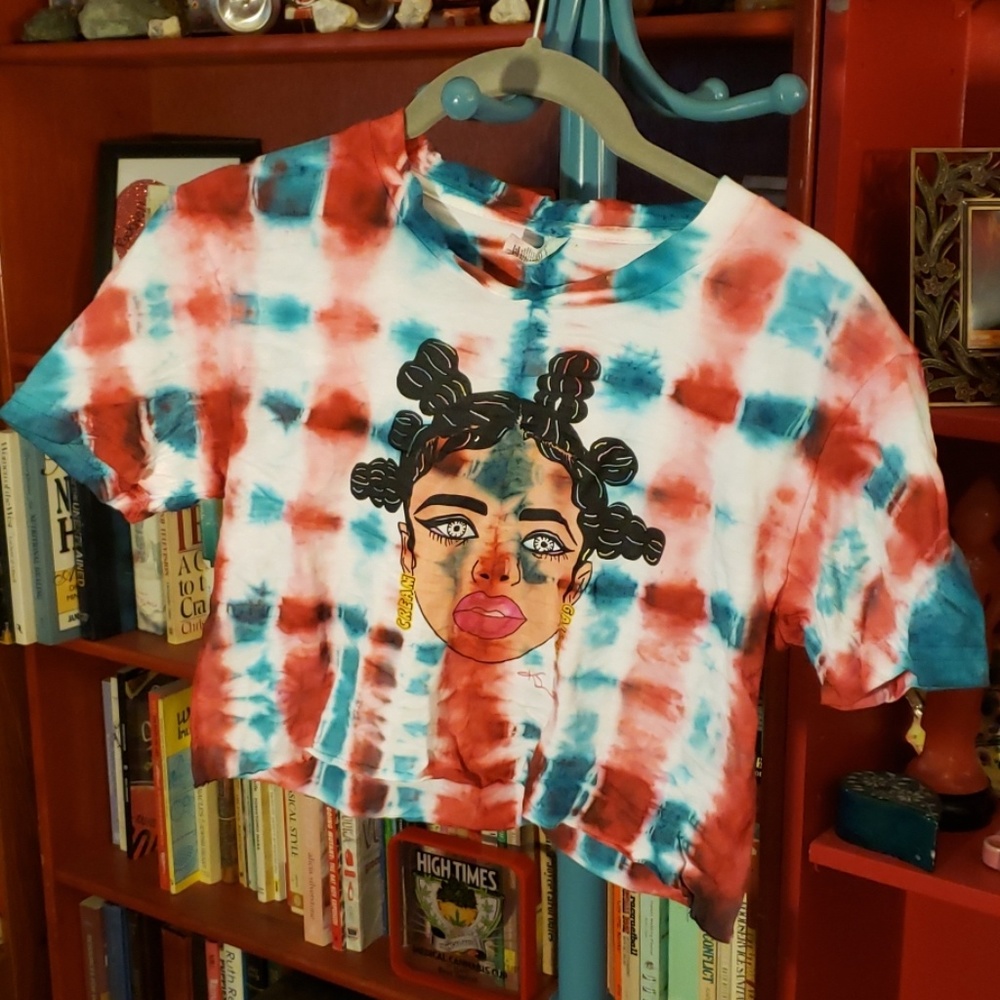 Cream gallery tie dye crop